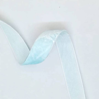 Бархатная тесьма 20 мм голубой