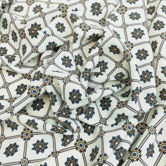 1819-2 вискоза плательная белый цветок (2)